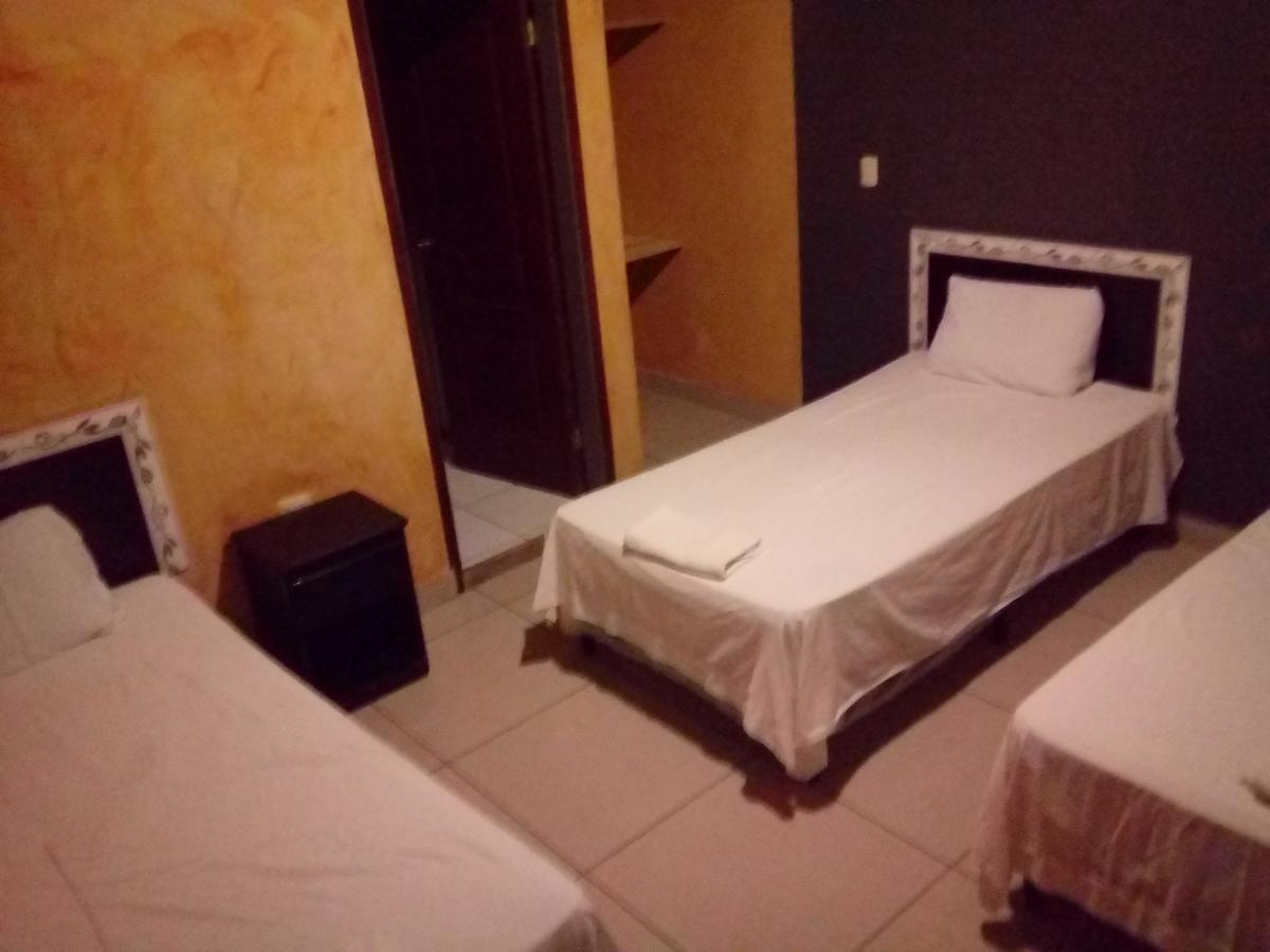 Hotel Escalon Santa Rosa de Copan Exterior photo